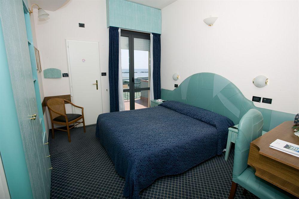 Hotel Strand Bellaria-Igea Marina Exteriör bild