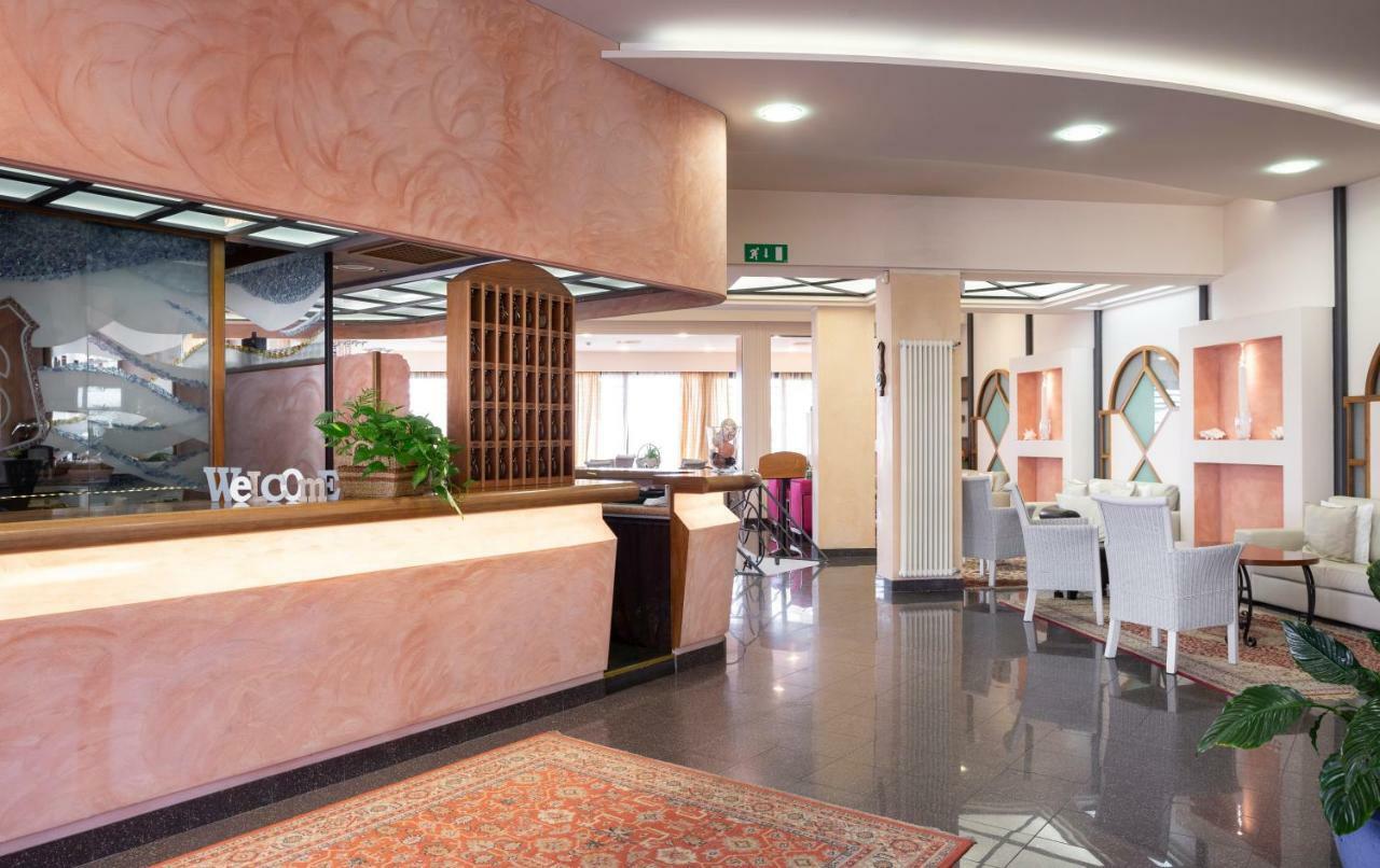 Hotel Strand Bellaria-Igea Marina Exteriör bild